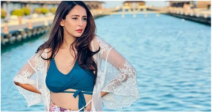 চাহাত খান্না.jpg