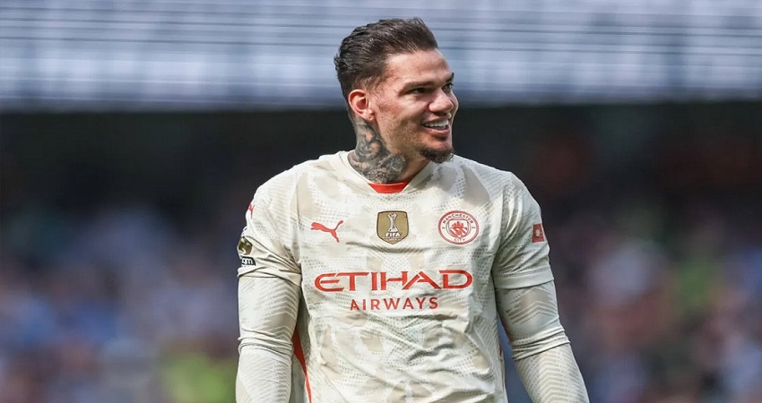 সিটি গোলরক্ষক.jpg